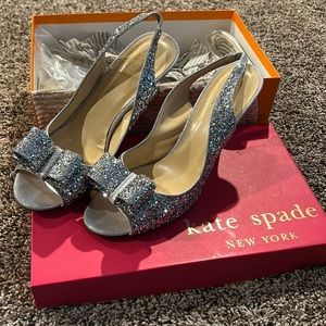 Kate Spade size 8 silver sparkle bow shoes